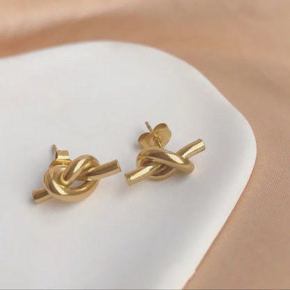 Knot Stud